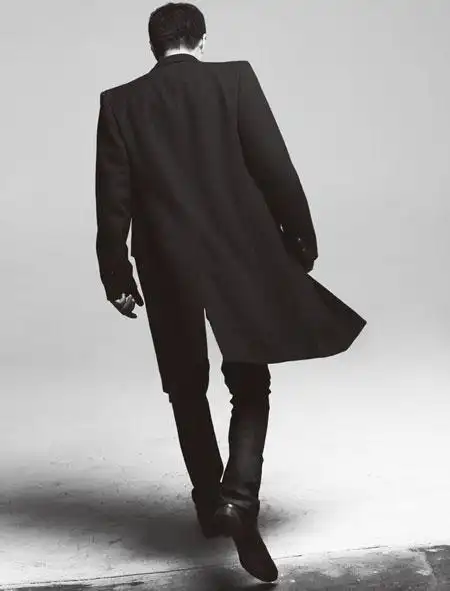 涉笔成趣开门见山在嬉笑怒骂中成就奇章以侏儒为例