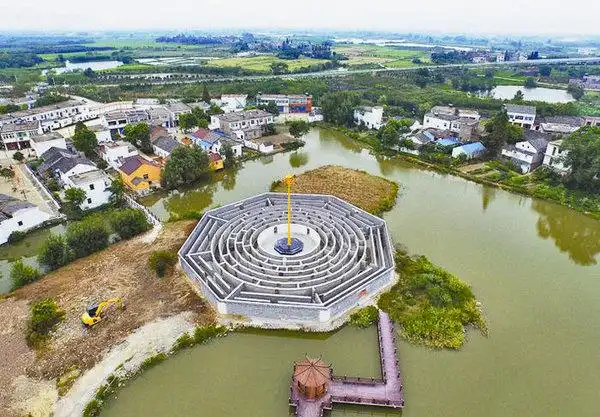 有点可惜的是没有找到黄盖墓.