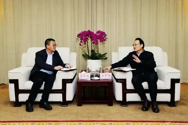 云南交投董事长迟中华会见中铁建集团西南区域总部党委书记,总经理由