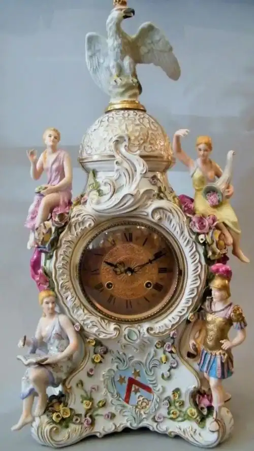 钟表不仅是计时仪器,也是精美的艺术品. 感谢musa友情提供.