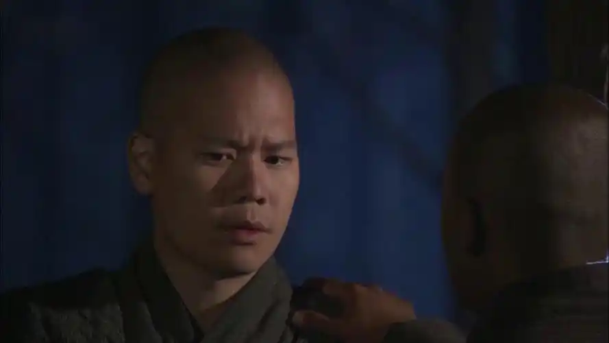 少林寺传奇小和尚pk小胖子不料小胖子竟被打飞真惨