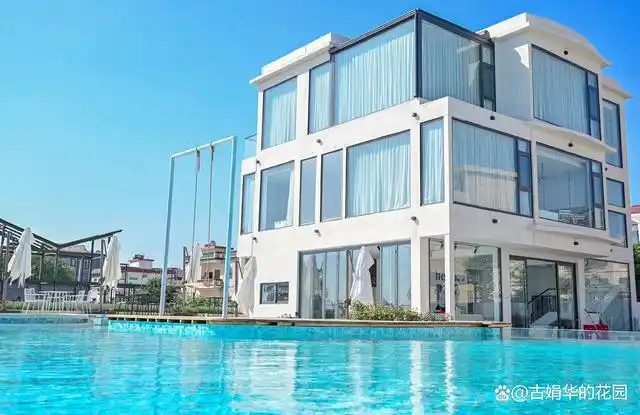 三亚圈里圈外一线海景泳池别墅你喜欢吗?