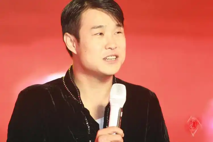 小沈阳凭借央视春晚小品不差钱走红为什么现在不火了