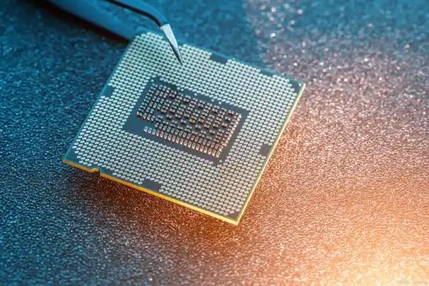 意味着中国已经成功实现了7纳米及以下工艺的芯片大规模生产,这具有