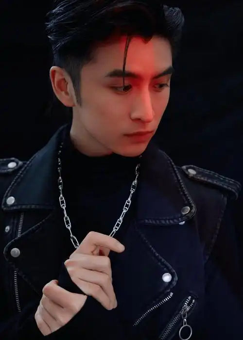 来安利一下我家小糊演员张云龙他真的很会唱歌的01绝不会拖后腿已