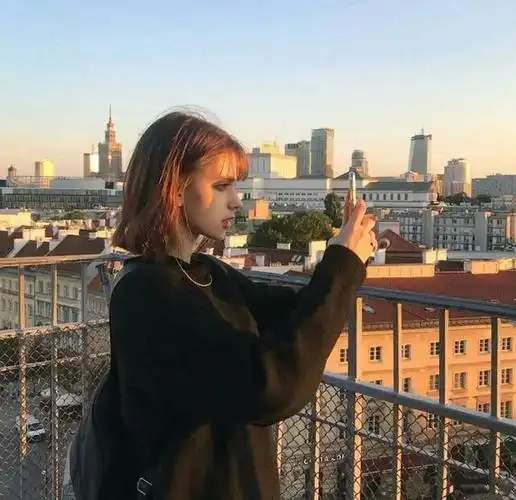 ins高级质感欧美壁纸,ins风欧美头像(17)