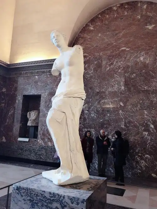 【断臂维纳斯】-残缺的美