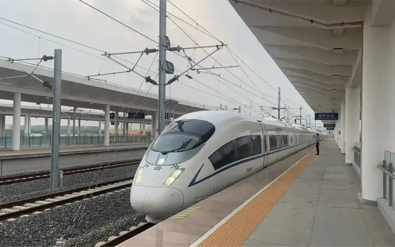 d6009(济南-青岛)进胶州北站 crh380b重联担当