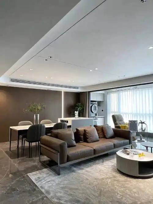 横厅现代轻奢风客厅实景案例,高级时尚感满满的.