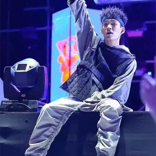 贝贝账户被禁播最新消息 红花会贝贝剁手指视频 贝贝为什么剁手指原因