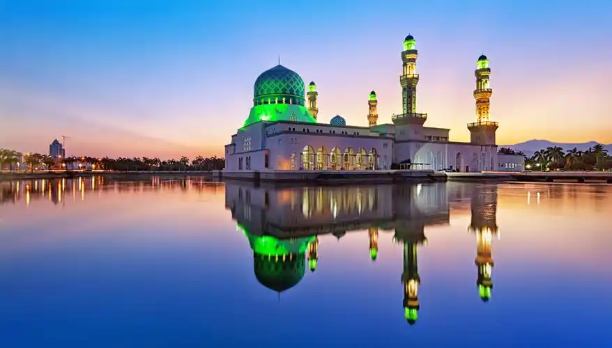 水上清真寺图片