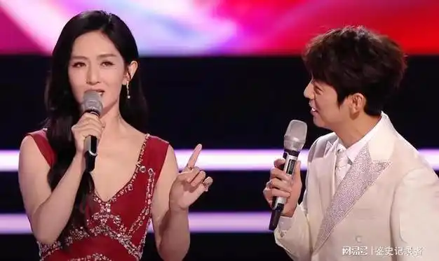 双十一晚会谢娜回家,将湖南卫视的尴尬体现得淋漓尽致!