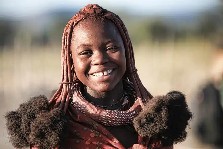 辛巴部落红泥人