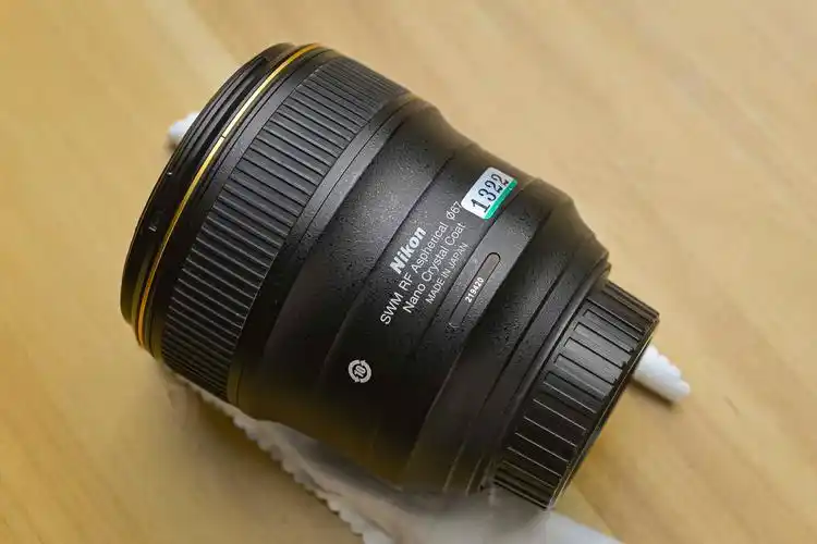 众艺二手尼康af-s351.8gaf-s1.4g广角焦大光圈单反镜头