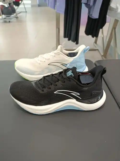 安踏创25丨缓震跑步鞋男2022夏新款网面透