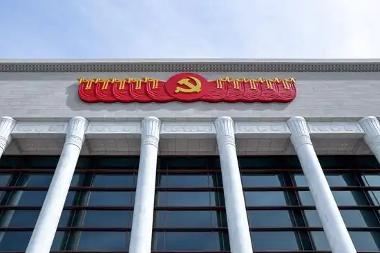 中国共产党历史展览馆馆徽和柱廊.北京建院供图