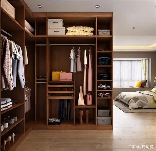 l型衣帽间采用到顶的设计