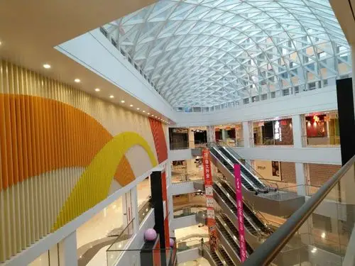 位置:世纪广场旁,紧邻三号线世纪广场站万豪世纪广场看看在你家附近不