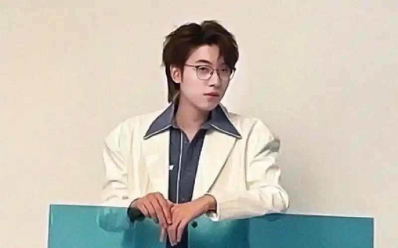 [中国boy/王瀚哲]"七十二变,但是是王瀚哲"