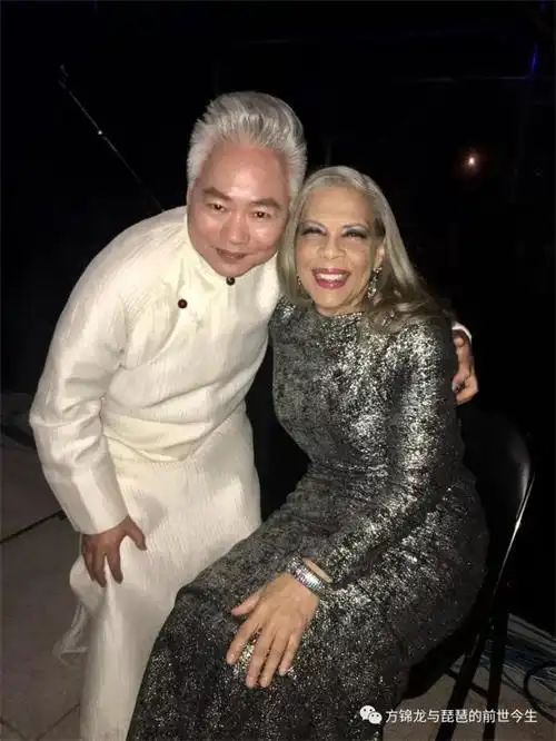 方锦龙与格莱美天后佩蒂·奥斯汀合影