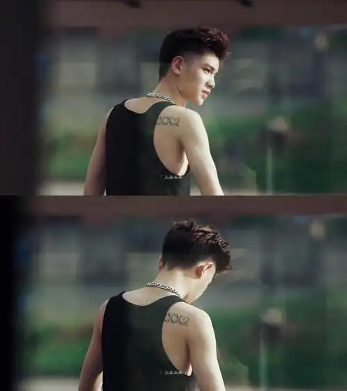 昊哥这名品下颚线和锁骨,简直太撩了|黄明昊|下颚|名品_新浪新闻