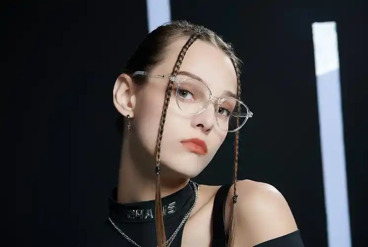 眼镜模特拍摄商业摄影