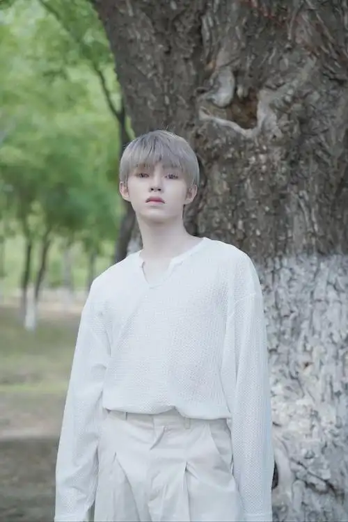 day16冲乃粉计划你最喜欢刘隽哪个造型