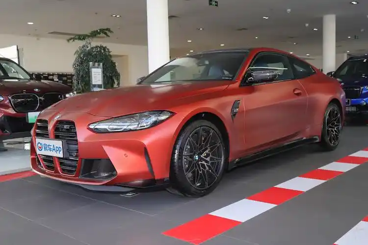 2021款宝马m4m4双门轿跑车雷霆版