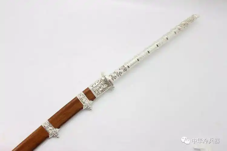 绝美斩马刀欣赏金vs银谁才是你心中的最爱