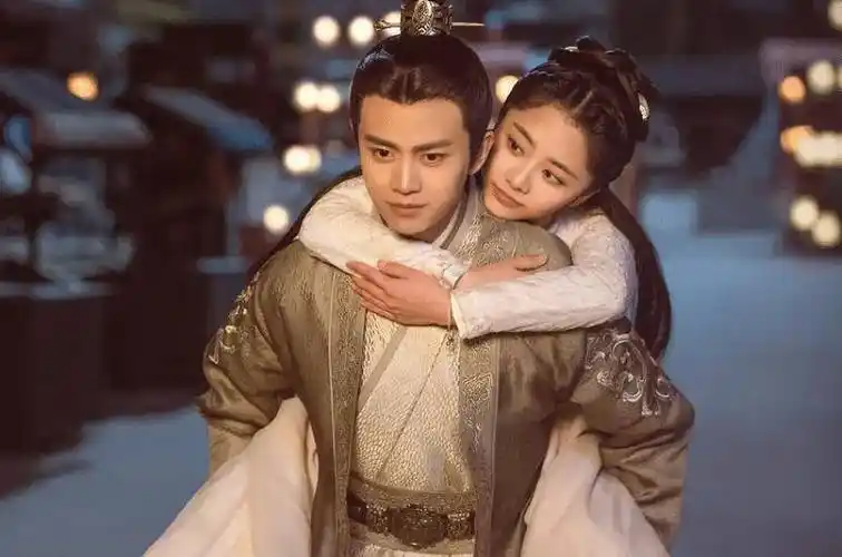 《锦衣之下》后,任嘉伦又一古装剧官宣,看到都有谁追定了_张慧雯_剧中