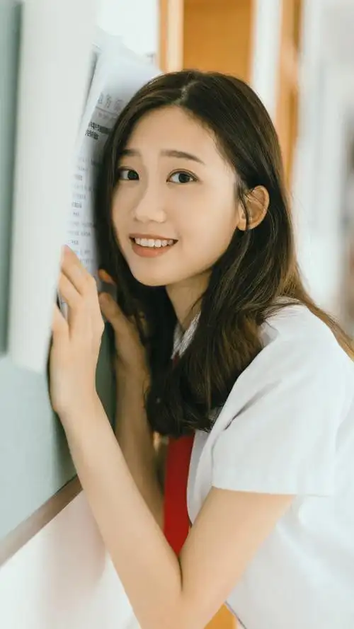 清纯美女学生制服写真图片手机壁纸