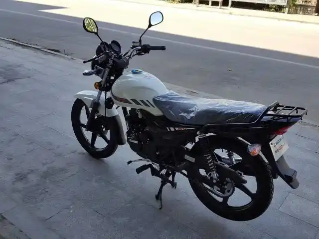 轻骑铃木悍骏gr150