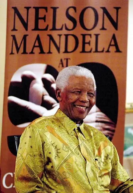 p>纳尔逊·罗利赫拉赫拉·曼德拉 i>(nelson rolihlahla mandela
