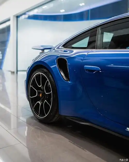 【图】蓝色的保porsche 911 (992) turbo s_保时捷911论坛_汽车之家