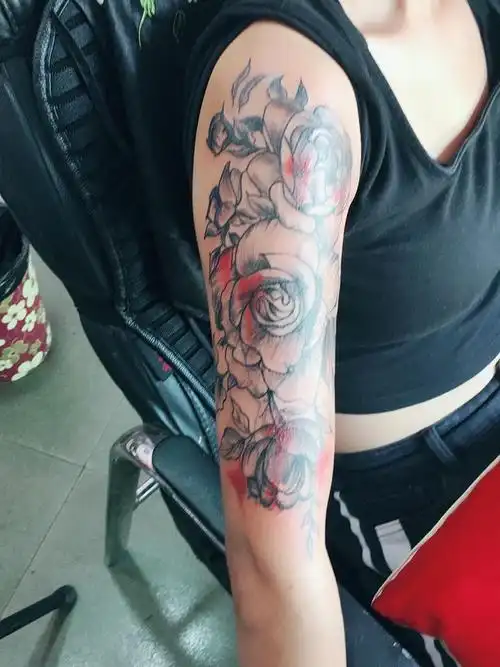 半臂花_纹身图案手稿图片_翟沛玲的纹身作品集