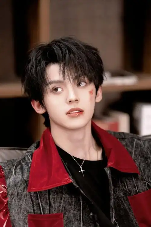 新浪娱乐头像##和左航一起拥抱春天