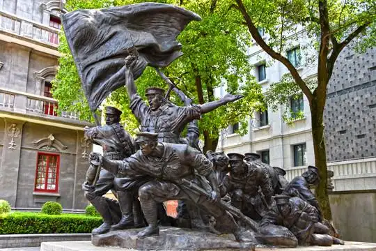 南昌起义雕塑图片