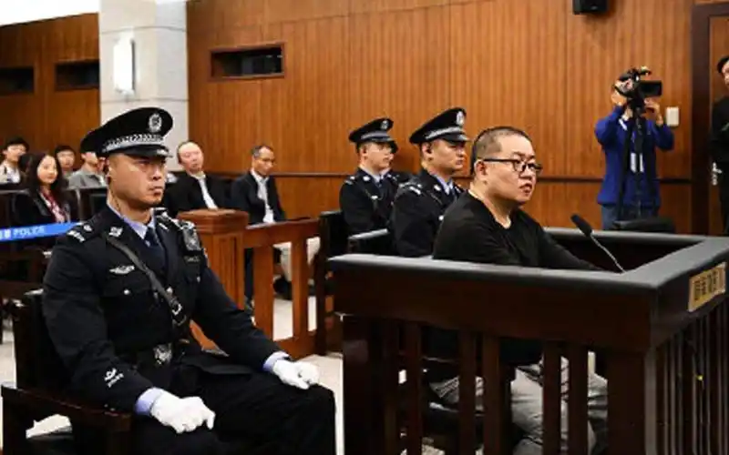 孙小果案件全过程简介