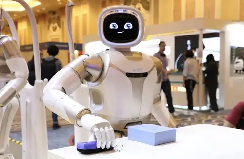 智能助手walker机器人迭代升级,背后都有什么技术创新?