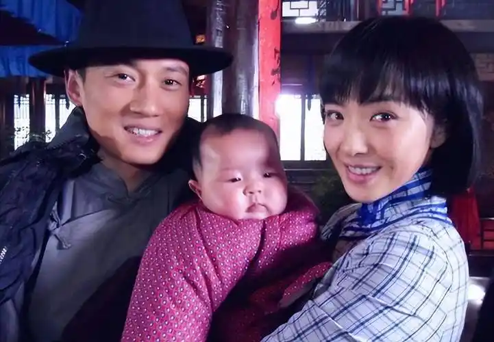 剧中是父女,剧外是夫妻,女神刘晓洁为何看上大自己十岁的徐洪浩_小姐