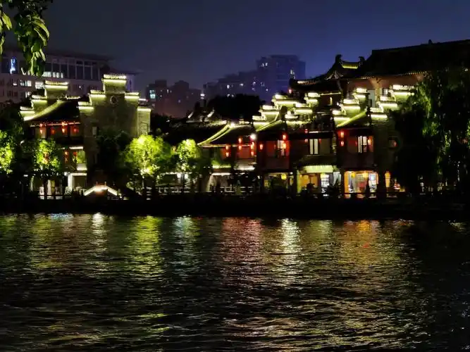赏杭州钱江新城灯光秀,京杭大运河夜景