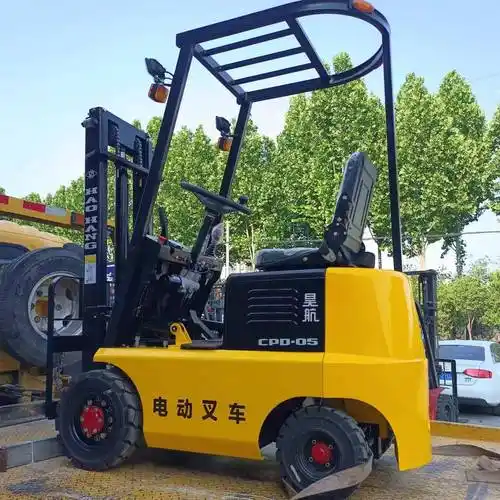 500公斤小型电动叉车_搜狐汽车_搜狐网
