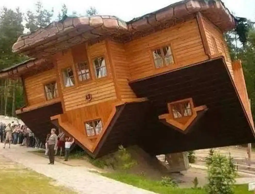 世界上最奇葩的房子:第3个省了好多钱啊,最后一个人怎么住啊