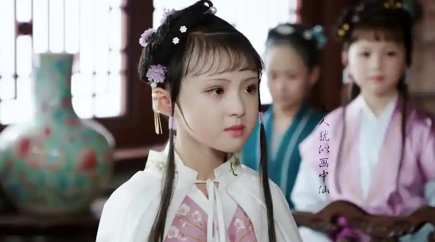 周漾玥《小戏骨红楼梦》【林黛玉】天上掉下个林妹妹,似一朵轻云刚出