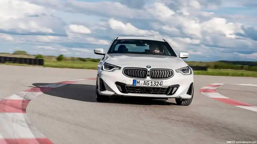 宝马2系双门轿跑coupe官图发布 基于clar后驱平台/搭2种动力总成