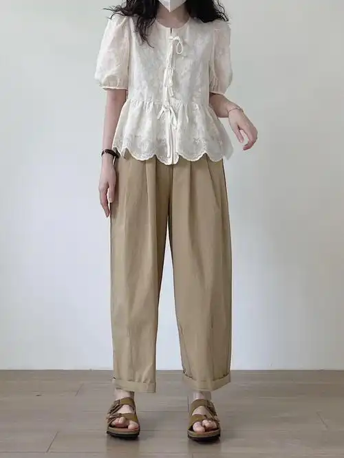 ootd软乎乎的蕾丝娃娃衫和裤子的搭配