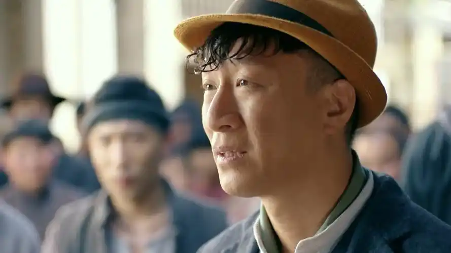 一代枭雄孙红雷化身热心男青年见义勇为看完让人肃然起敬