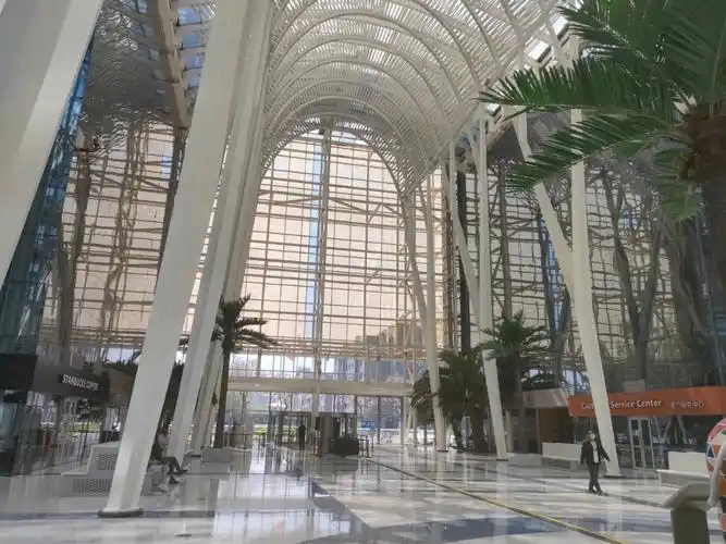 嘉华大厦100平185平200平精装地铁口拎包入住vx:13683274756#北京5a