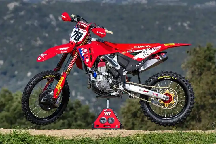 mxgp 世界越野锦标赛 2024:honda crf450rw 工厂赛车_赛季_系统_差异
