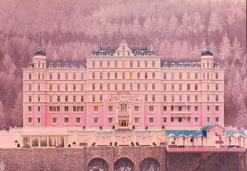 粉色的布达佩斯大饭店美不胜收